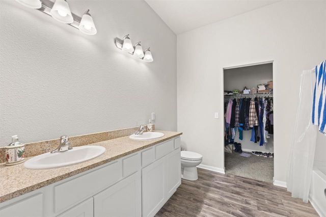 962 Margarets Way, Belleville, WI 53508