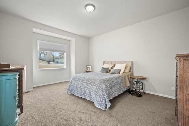 962 Margarets Way, Belleville, WI 53508