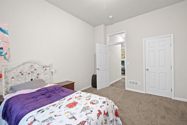 962 Margarets Way, Belleville, WI 53508