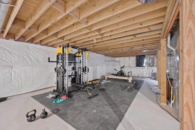 962 Margarets Way, Belleville, WI 53508