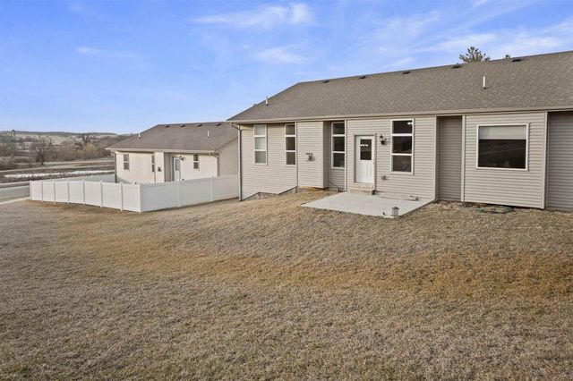 962 Margarets Way, Belleville, WI 53508