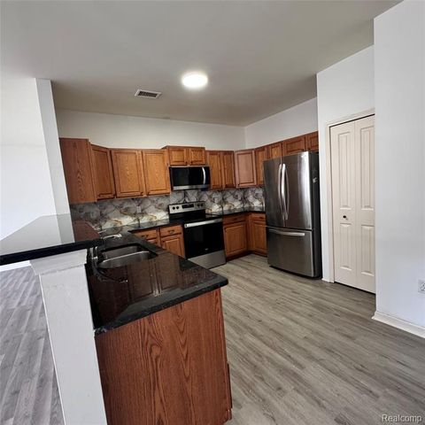 4067 Elizabeth Avenue 164, Canton, MI 48188