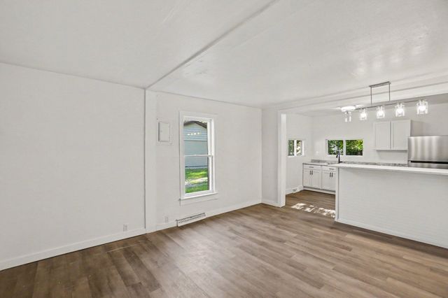 2484 Lincoln Street, Muskegon, MI 49441