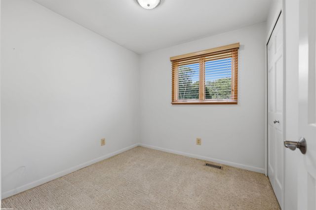 47120 Vanker Avenue, Utica, MI 48317