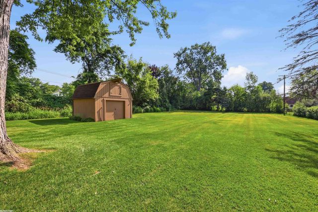 47120 Vanker Avenue, Utica, MI 48317