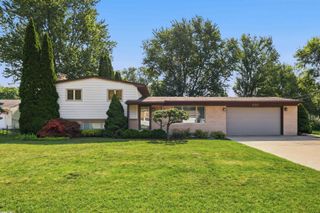 47120 Vanker Avenue, Utica, MI 48317