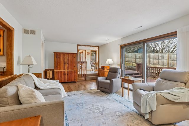 4429 96th Court, Urbandale, IA 50322