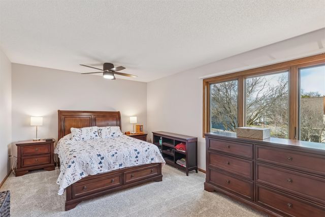 4429 96th Court, Urbandale, IA 50322