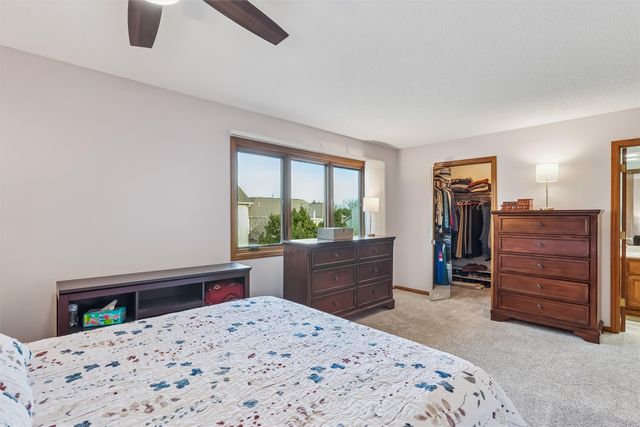 4429 96th Court, Urbandale, IA 50322