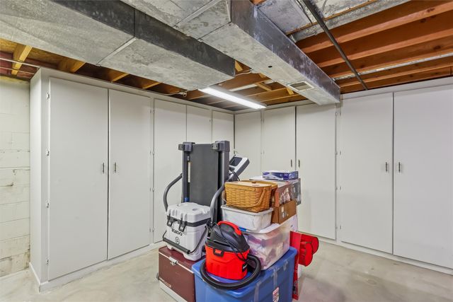 4429 96th Court, Urbandale, IA 50322