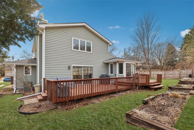 4429 96th Court, Urbandale, IA 50322