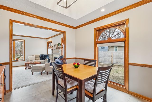 4429 96th Court, Urbandale, IA 50322