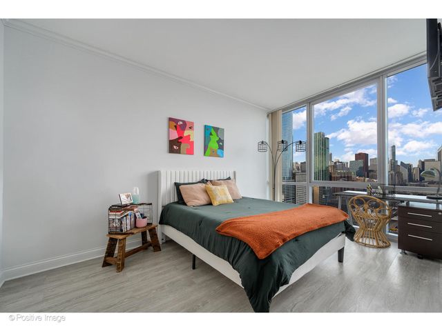1201 S Prairie Avenue 2402, Chicago, IL 60605