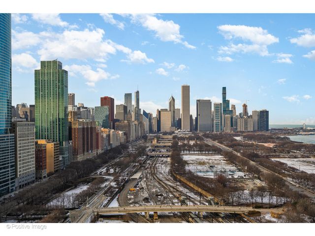 1201 S Prairie Avenue 2402, Chicago, IL 60605