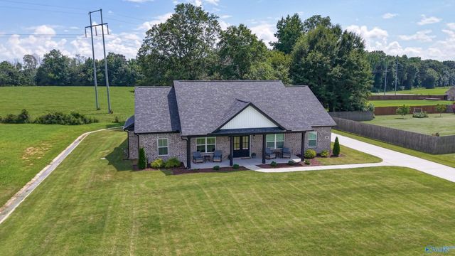 46 Hancock Branch Drive, Fayetteville, TN 37334