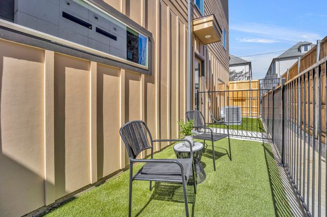 5806 Bryan Parkway 101, Dallas, TX 75206