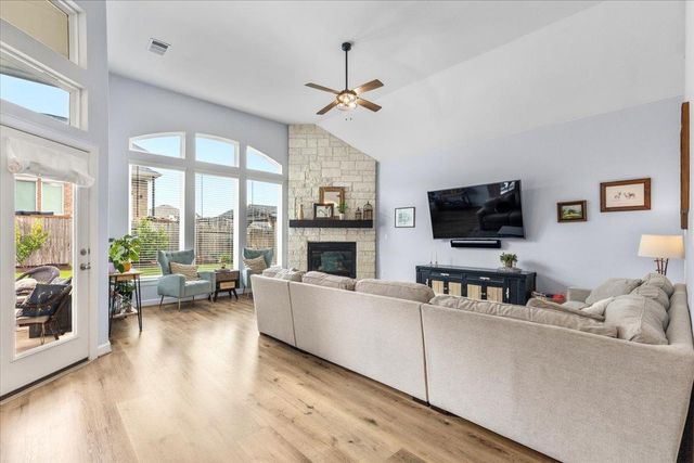 1029 Wild Pecan LOOP, Buda, TX 78610