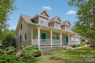 104 Meadow Lake Road, Asheville, NC 28803
