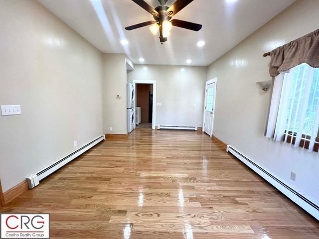 11 Jenison St. 1, Newton, MA 02460