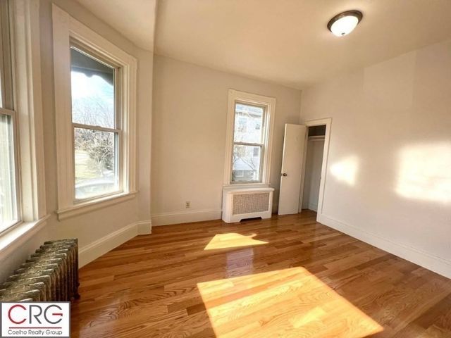 11 Jenison St. 1, Newton, MA 02460
