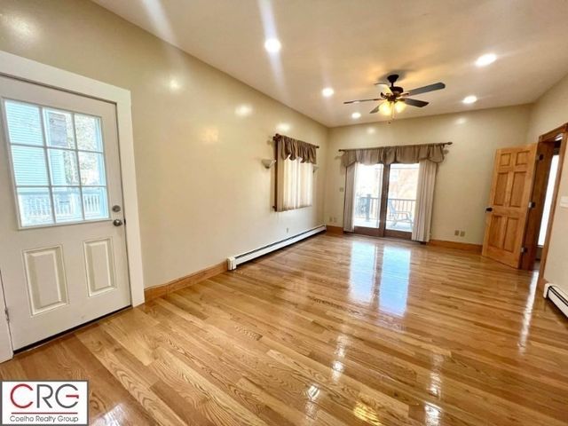 11 Jenison St. 1, Newton, MA 02460