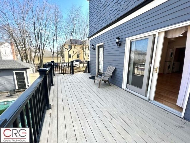 11 Jenison St. 1, Newton, MA 02460