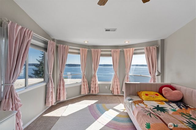 182 Bow Road, Fox Island, WA 98333