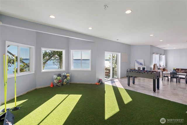 182 Bow Road, Fox Island, WA 98333