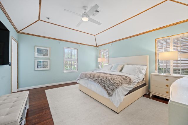 258 Pendleton Avenue, Palm Beach, FL 33480