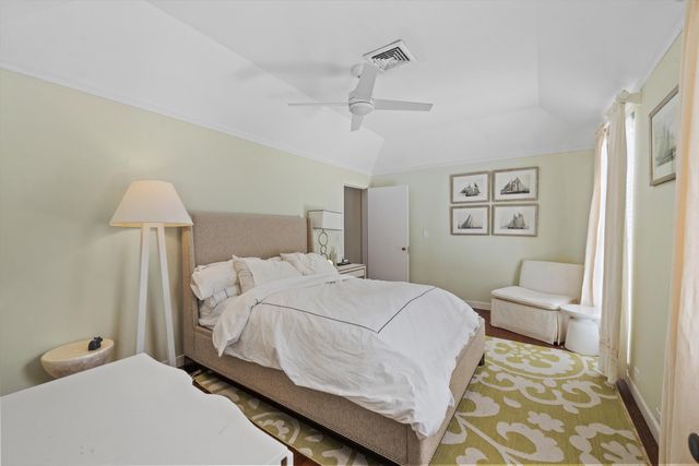 258 Pendleton Avenue, Palm Beach, FL 33480
