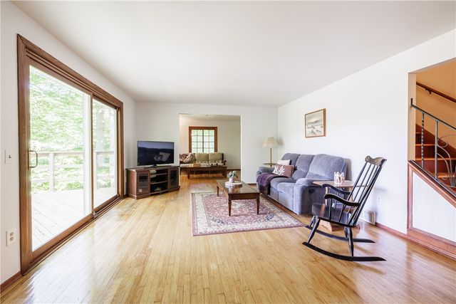 291 Whitney Road, Perinton, NY 14526