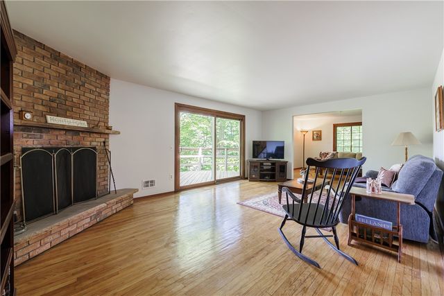 291 Whitney Road, Perinton, NY 14526