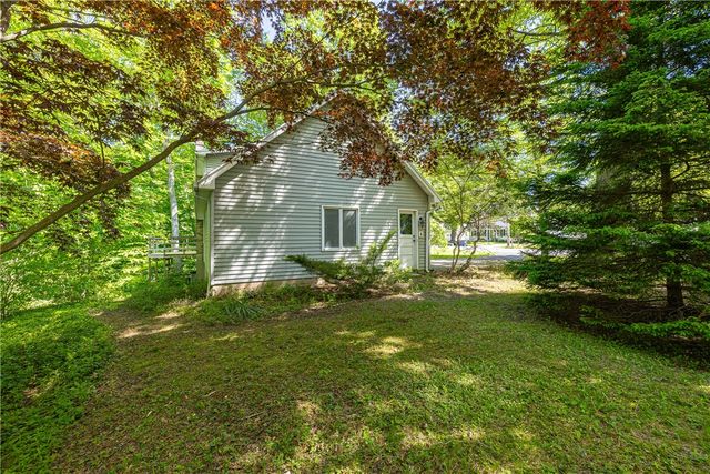 291 Whitney Road, Perinton, NY 14526