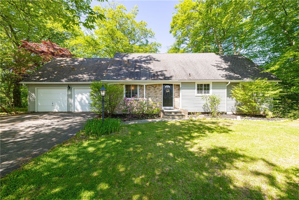 291 Whitney Road, Perinton, NY 14526