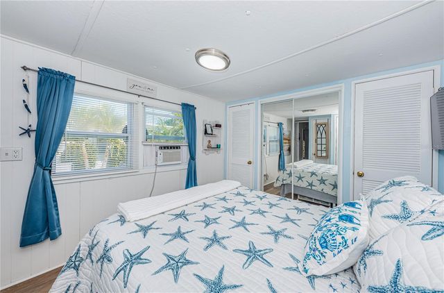 8678 44TH AVENUE N 62, St Petersburg, FL 33709