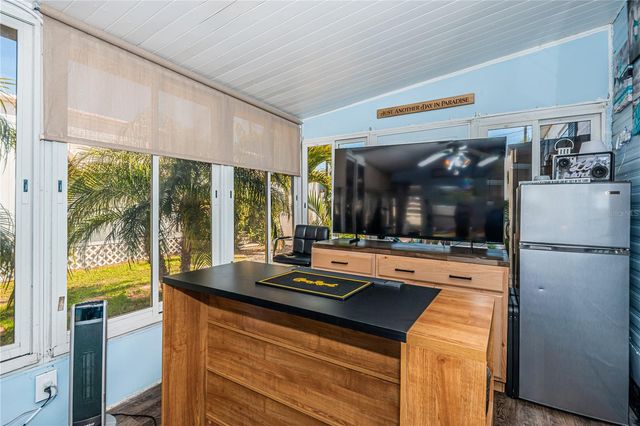 8678 44TH AVENUE N 62, St Petersburg, FL 33709