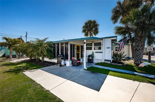 8678 44TH AVENUE N 62, St Petersburg, FL 33709