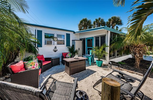 8678 44TH AVENUE N 62, St Petersburg, FL 33709