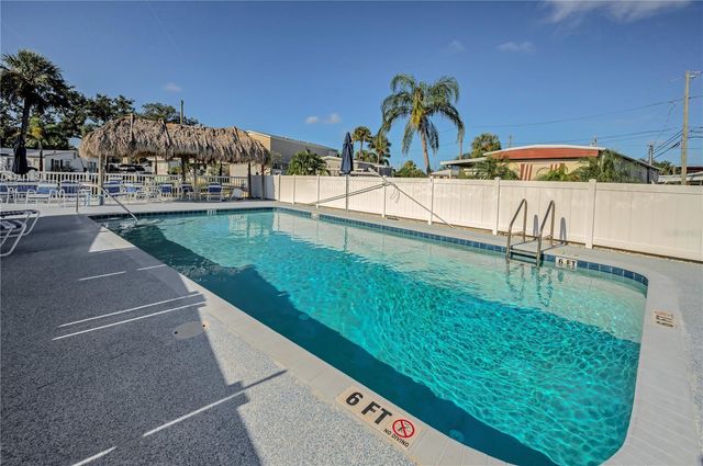 8678 44TH AVENUE N 62, St Petersburg, FL 33709