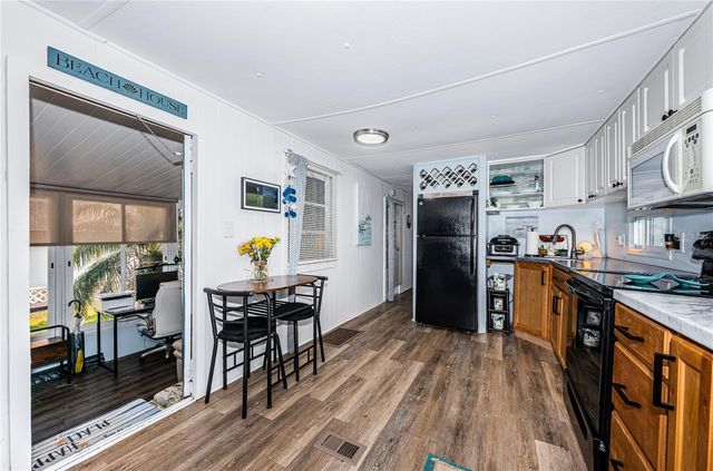 8678 44TH AVENUE N 62, St Petersburg, FL 33709