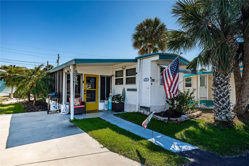 8678 44TH AVENUE N 62, St Petersburg, FL 33709