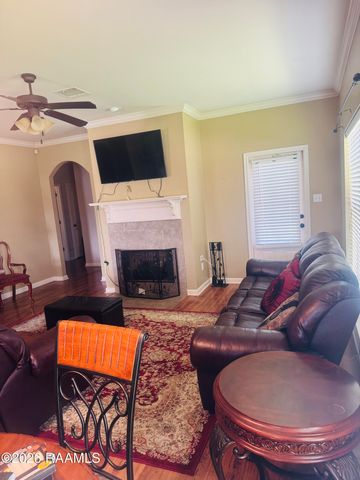 100 Brooke Valley, Lafayette, LA 70507
