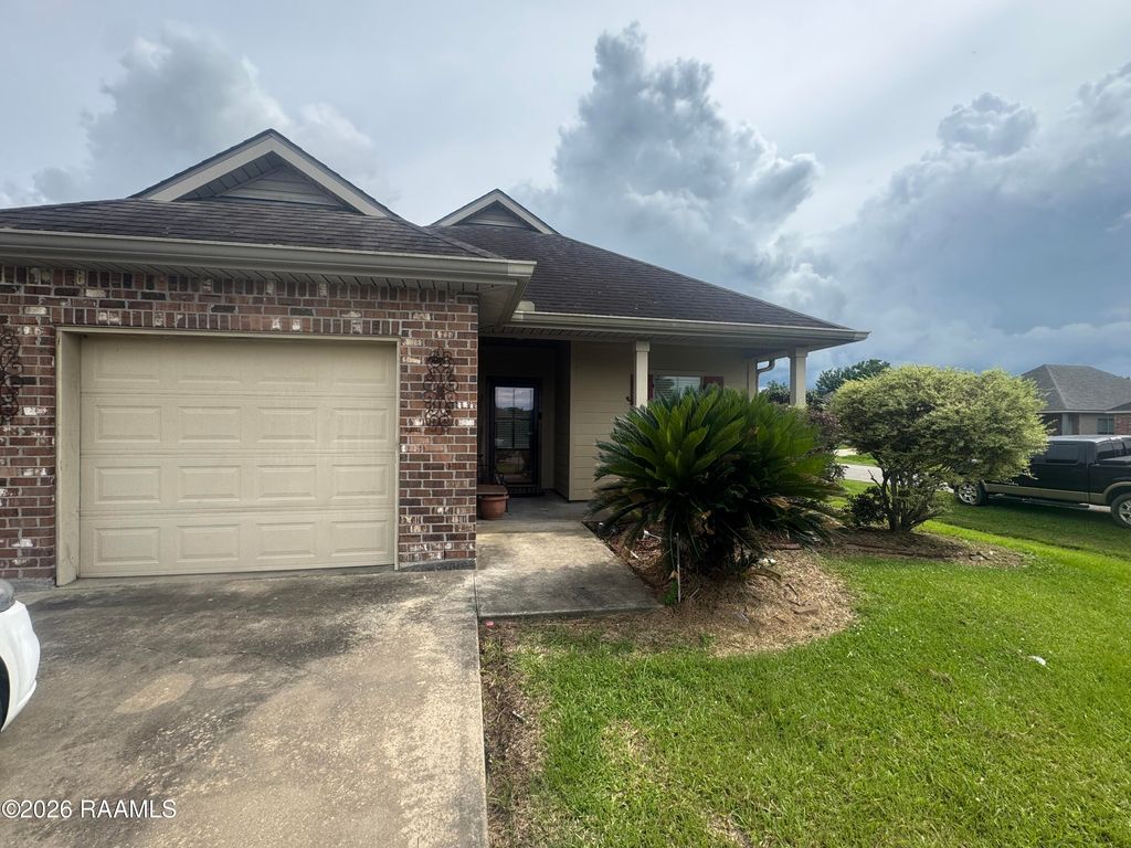 100 Brooke Valley, Lafayette, LA 70507