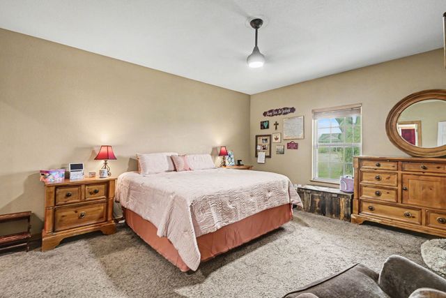 1342 County Road 1180, Decatur, TX 76234