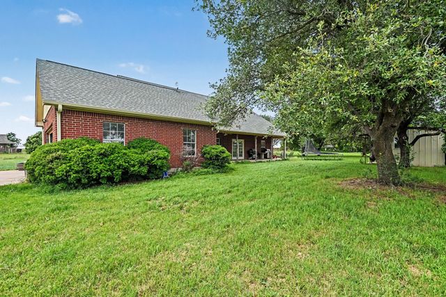 1342 County Road 1180, Decatur, TX 76234