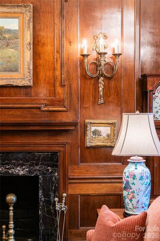 324 Vanderbilt Road, Asheville, NC 28803
