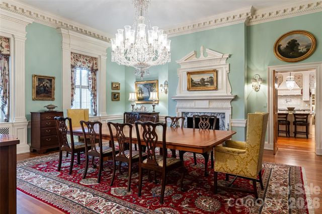 324 Vanderbilt Road, Asheville, NC 28803
