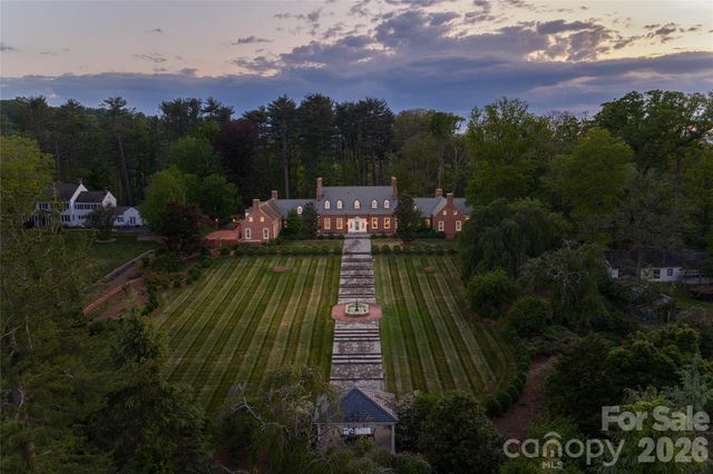 324 Vanderbilt Road, Asheville, NC 28803