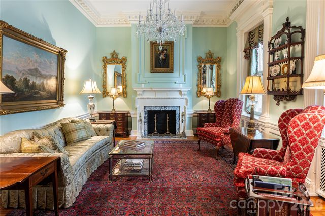 324 Vanderbilt Road, Asheville, NC 28803