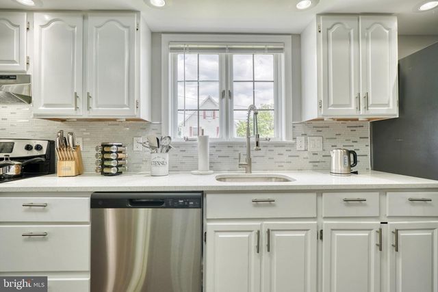 7810 DEBOY, Dundalk, MD 21222